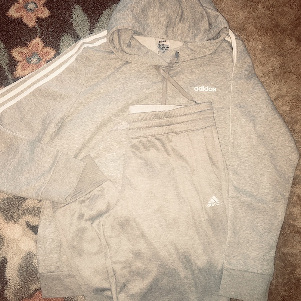 Adidas jogging suit with hood